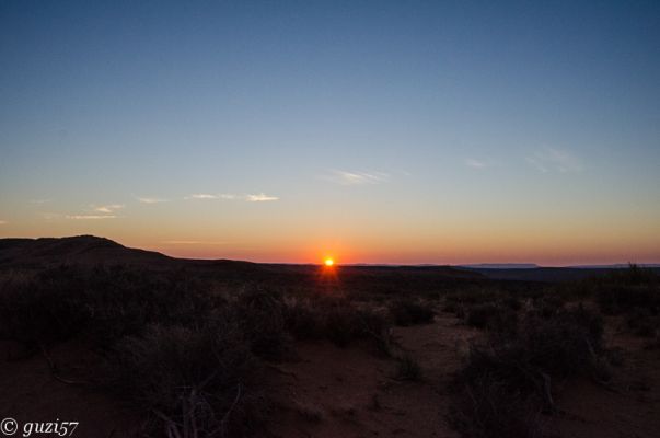 Sunrise auf der Hole in the Rock Road
