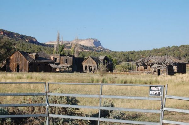 Ghosttown
