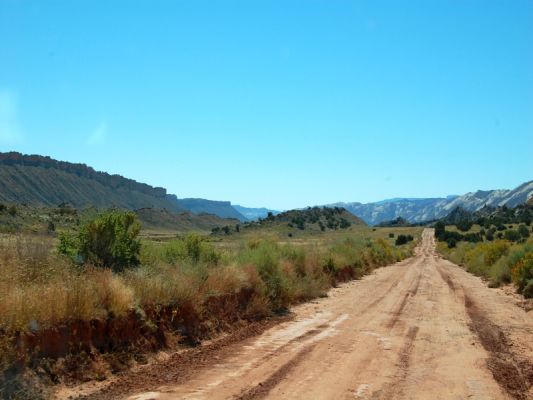 Notom Bullfrog Road Utah
Dirtroad
