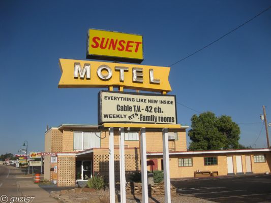 Sunset Motel
