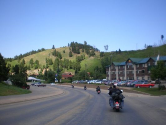 Einfahrt nach Deadwood
