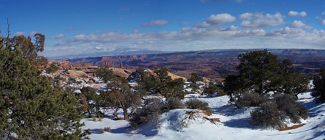 Canyonlands - Island in the Sky
Blick zum Mesa Arch
