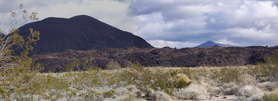 Mojave National Preserve
Gebiet der Cinder Cones zwischen Baker und Kelso

