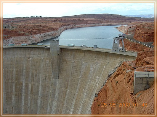 10 Damm des Lake Powell
