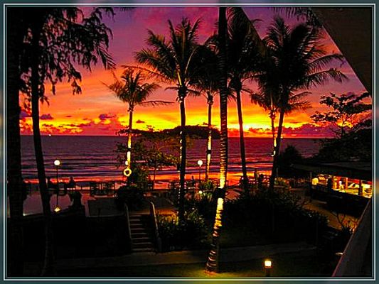Sunset am Kata Beach (Blick aus Hotelzimmer)
