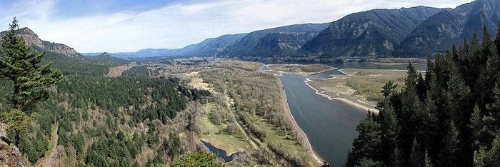 Columbia & Bonneville Dam
