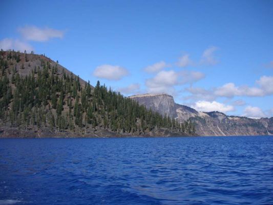 Wizard Island und Llao Rock
