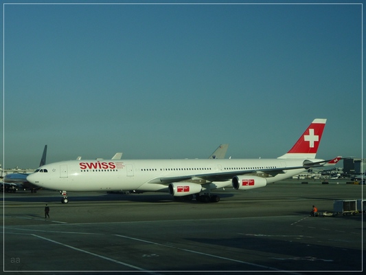 Swiss A340 (HB-JMM) in LAX
