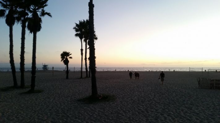 SantaMonicaBeach1.jpg