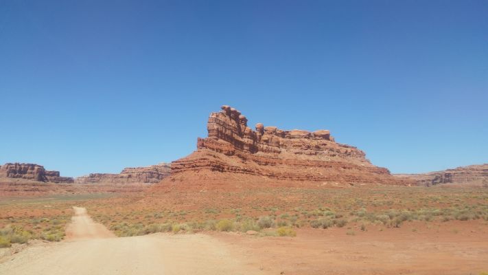 ValleyoftheGods2.jpg