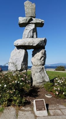innuitstatue.jpg