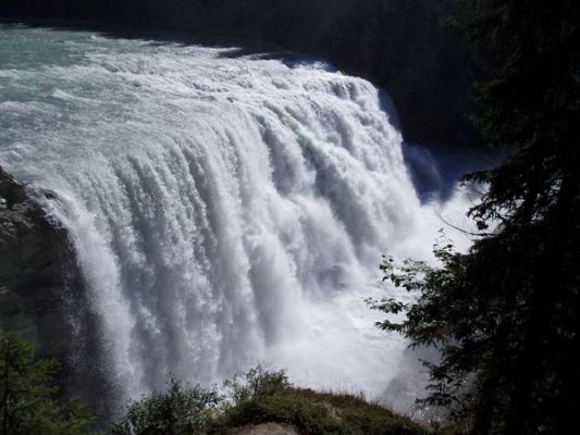 wapta_falls_1.jpg