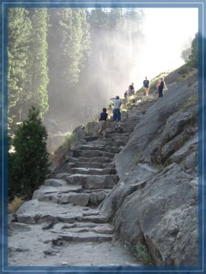 Mist Trail
Schlüsselwörter: Yosemite