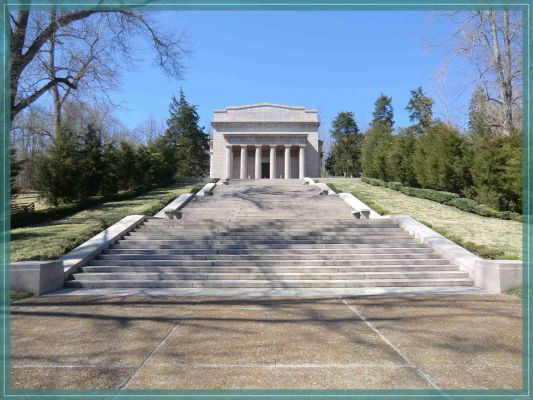 Lincoln's Birthplace
