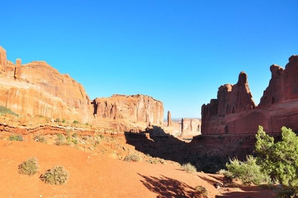 Arches___Canyonlands_(3).jpg