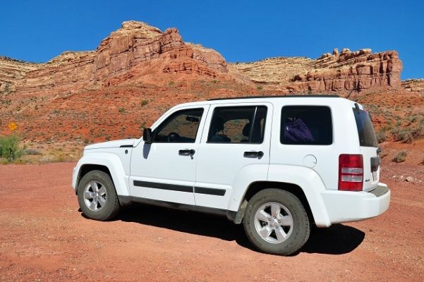 Natural_Bridges___Canyonlands_(38).jpg