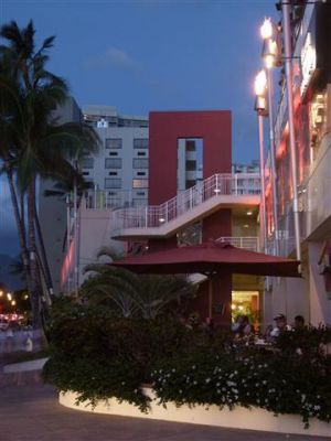 Hotel_Renew_vom_Strand_aus_(Small).JPG