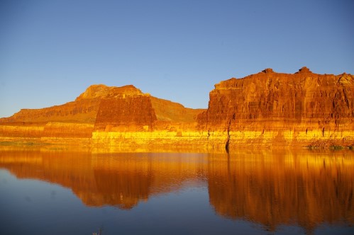 Hite Marina
Sonnenaufgang an der Hite Marina in Utah.
Schlüsselwörter: Hite, Colorado, Utah