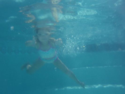 P82800010_pool_a.jpg