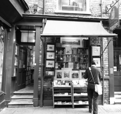 Laden in York
