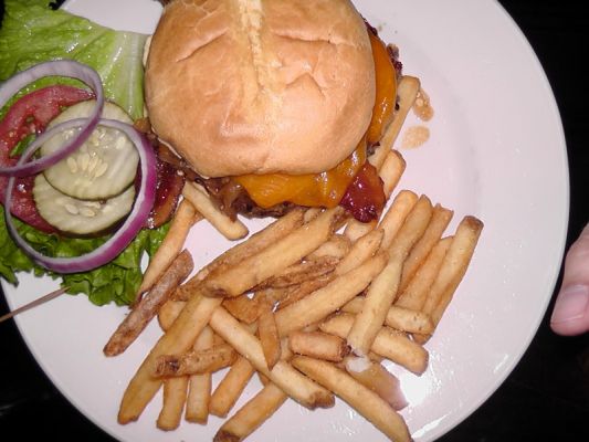 Cheeseburger 
