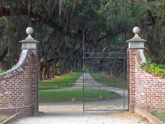 Boone Hall Plantation.jpg