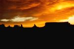Sonnenaufgang Ã¼ber dem Monument Valley