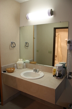 comp_BW_Aladdin_Motor_Inn_(5).jpg