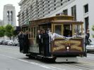 Hochzeitsgesellschaft im Cable Car in San Francisco